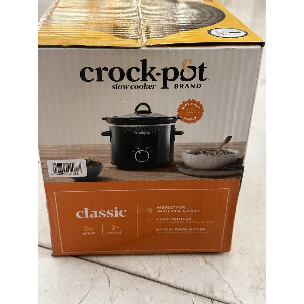 BRAND NEW Black 2 qt Stoneware, Classic slow cooker by Crock-Pot 3 heat settings